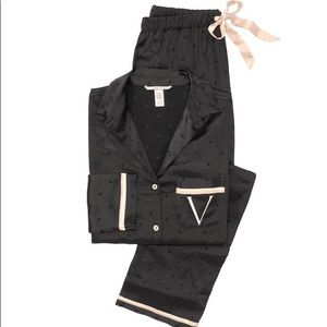 NEW WITH TAGS Victoria’s Secret  PJ set